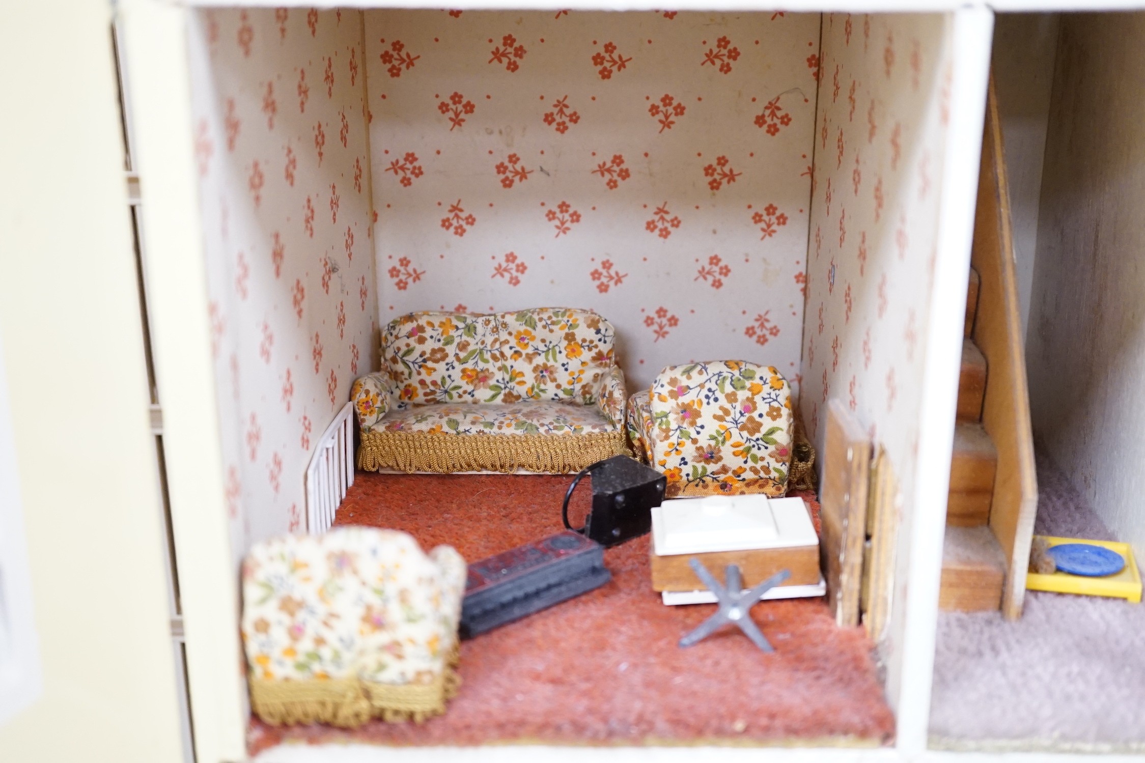 Doll's house based on a Georgian Bath townhouse, with contents, 43cms wide x 71cms high
